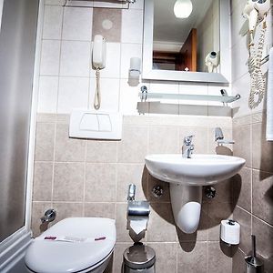 Economy Kamer met Twee Aparte Bedden